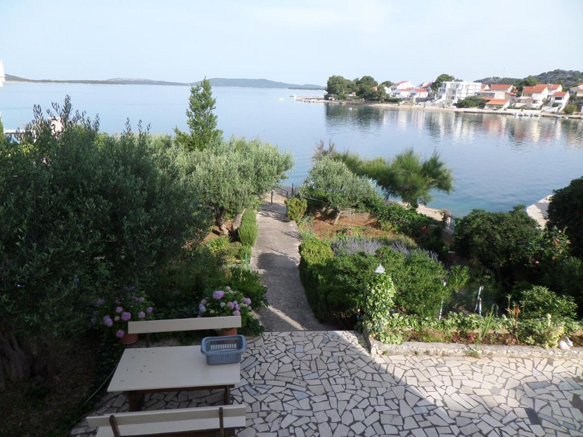 Apartman Relax Eco Zaboric Exterior foto